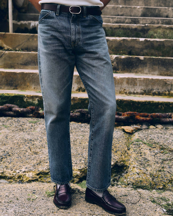 Noah - Washed Bootcut Jean - Detail