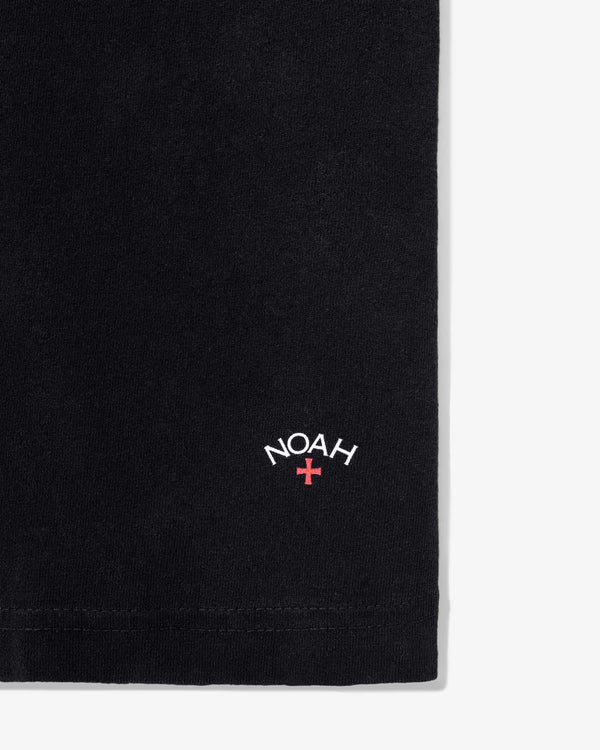 Noah - Classic Long Sleeve Recycled Cotton Tee - Detail